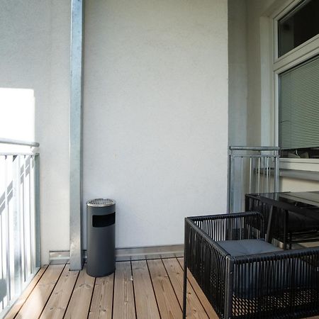 Modern Apartment With A Balcony Near Belvedere Vienna Exterior photo