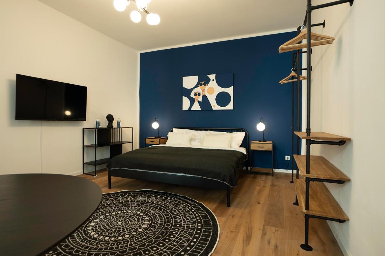 Modern Apartment With A Balcony Near Belvedere Vienna Exterior photo